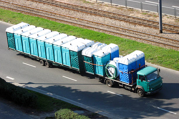 Best Portable restroom trailer rental  in Sweetwater, TN